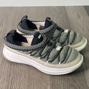 UGG Thinsulate Green and Black Loafers Men’s Size 11